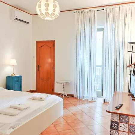 Maison Valo * باري